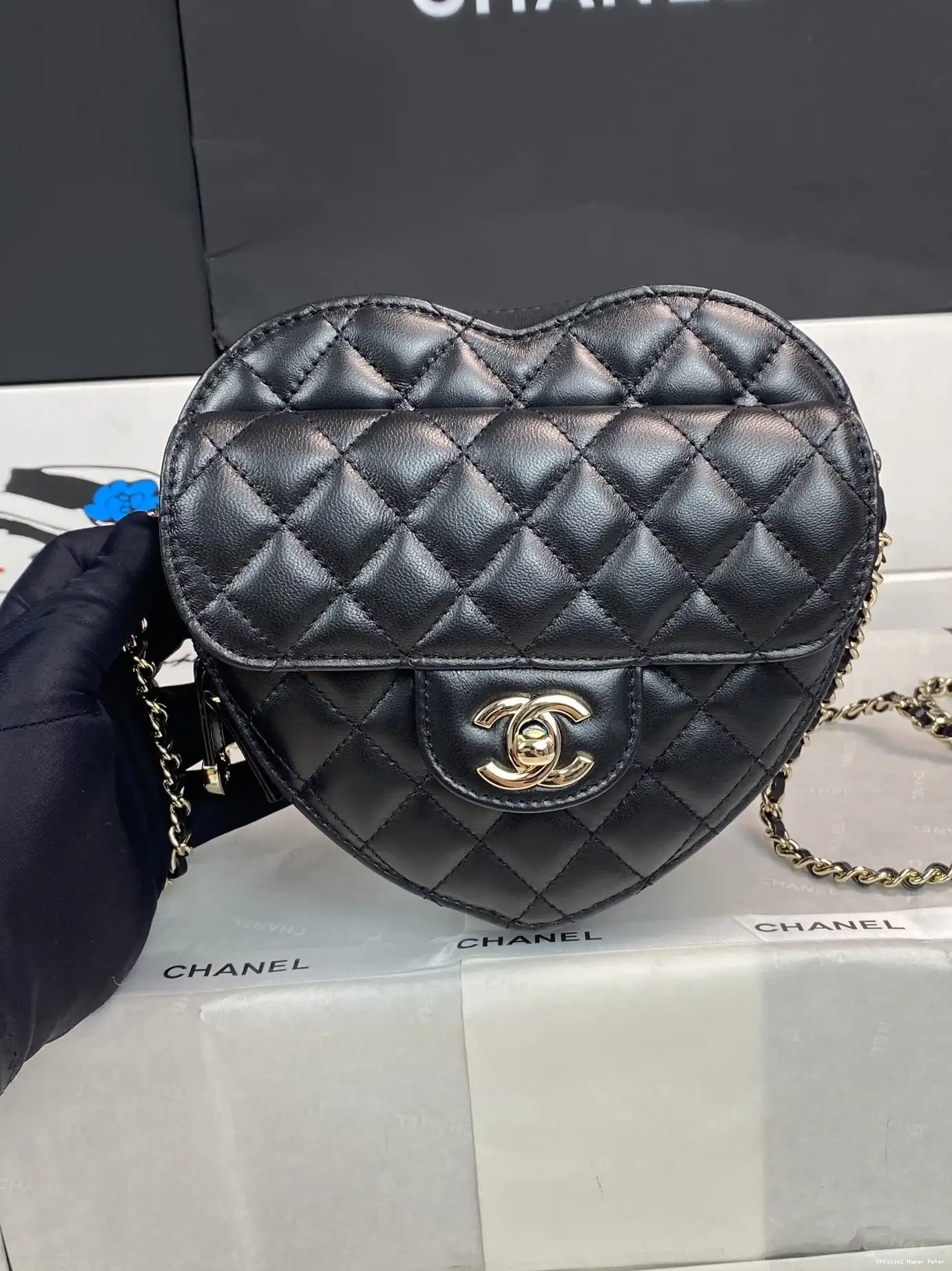 Hyper Peter Bag-18*16.5*6.5CM Heart CHANEL 0630